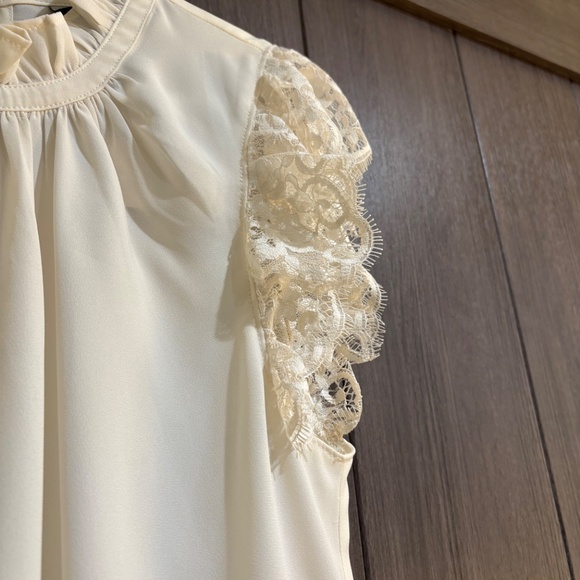 NEW Express Conscious Edit Sleeveless Off-White Blouse, Size XS - Picture 3 of 10